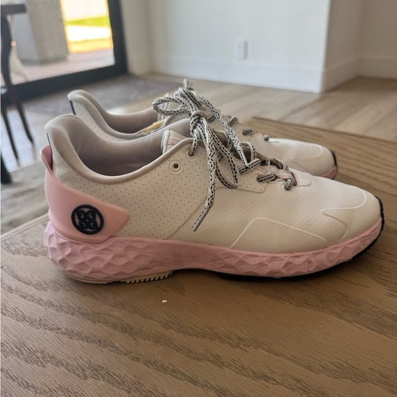 G/FORE Womens Perforated MG4+ Golf Shoes - Snow/Blush Size 8.5 - Picture 1 of 6